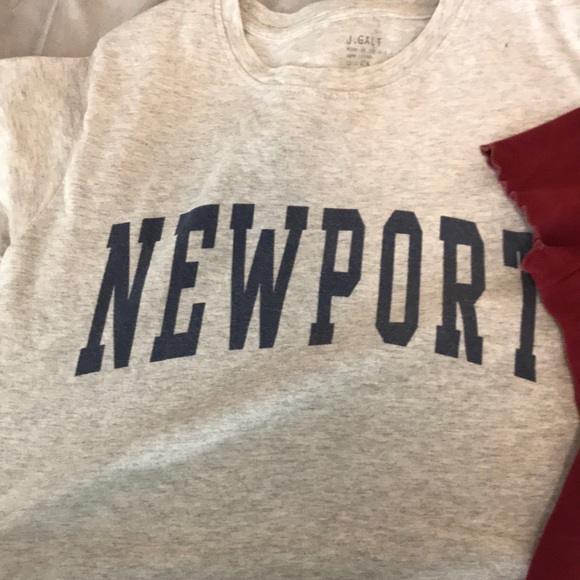 3 BRANDY MELVILLE SHIRTS - Picture 2 of 5